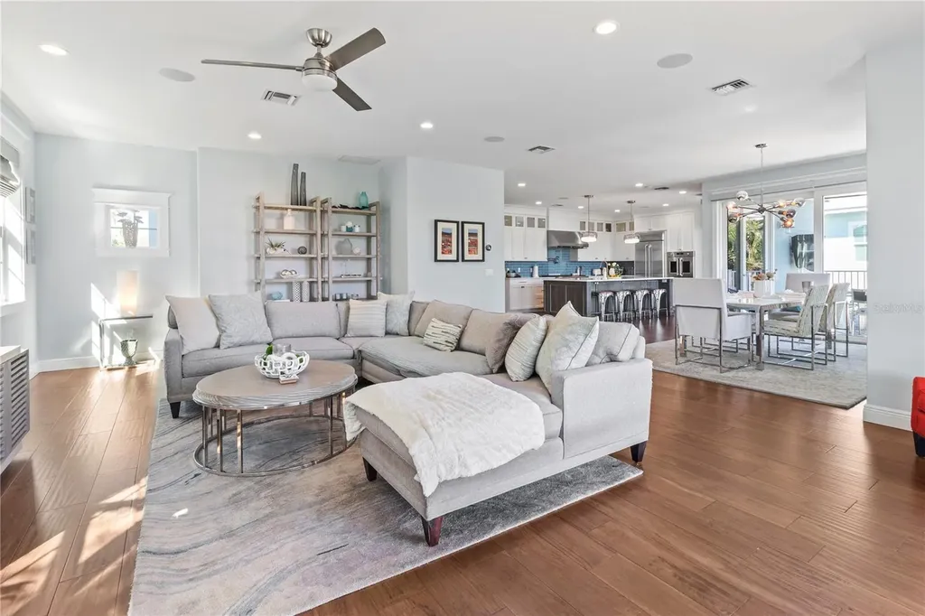 519 Villa Rosa Way Anna Maria FL 34216