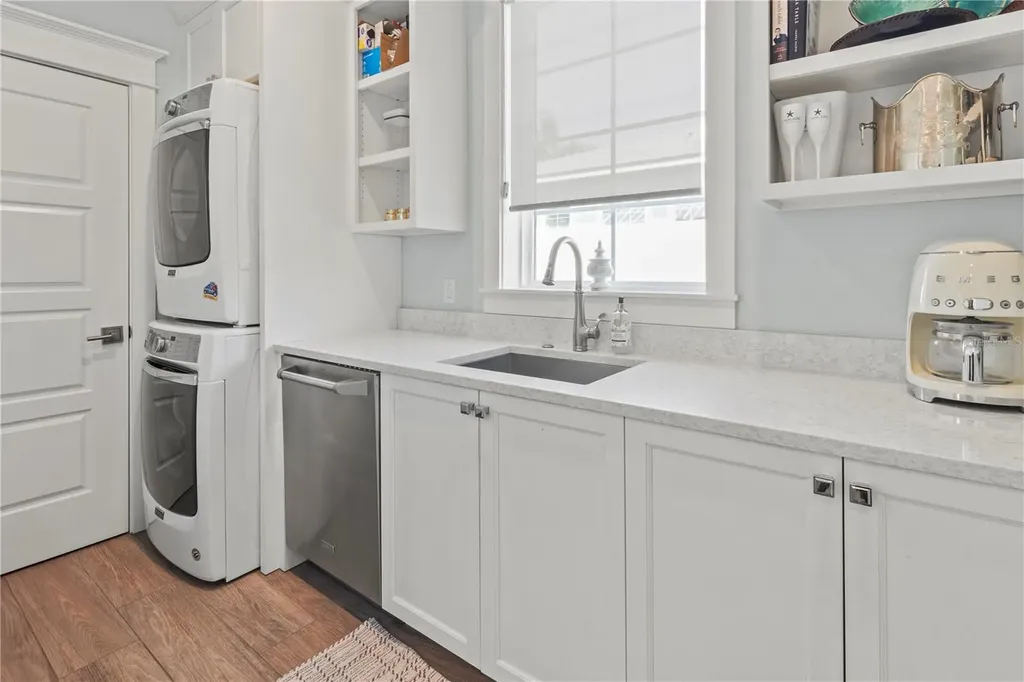 519 Villa Rosa Way Anna Maria FL 34216