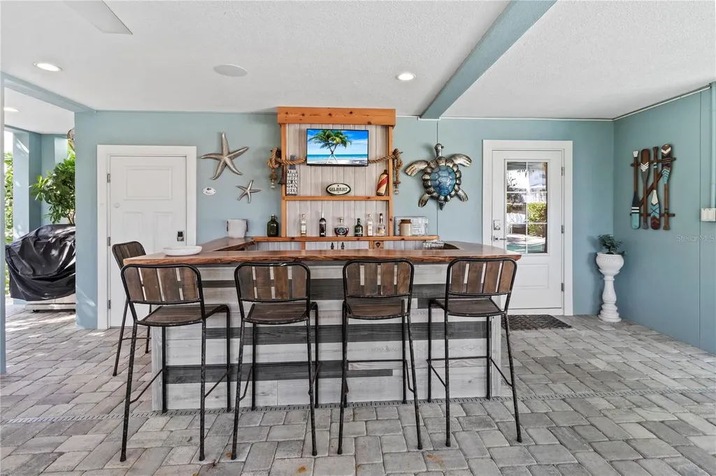 519 Villa Rosa Way Anna Maria FL 34216