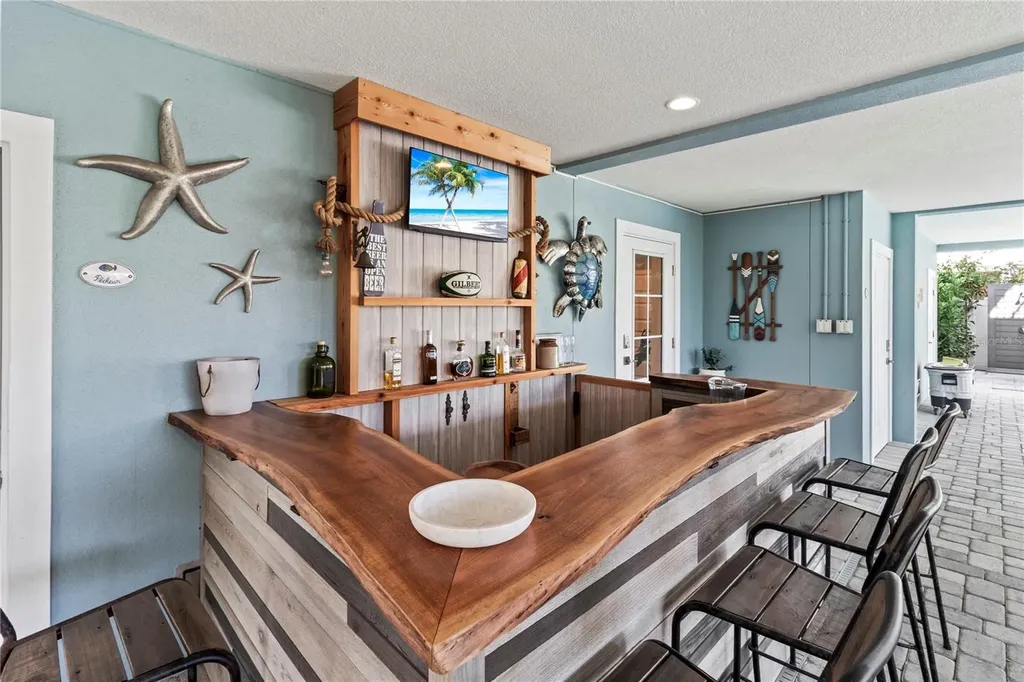 519 Villa Rosa Way Anna Maria FL 34216