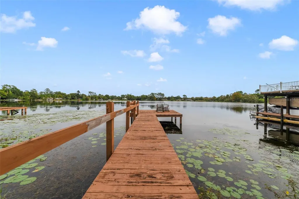 9551 Bear Lake Circle Apopka FL 32703