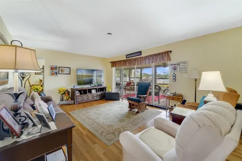 9551 Bear Lake Circle Apopka FL 32703
