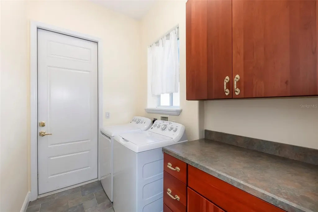 522 Newhall Lane Debary FL 32713