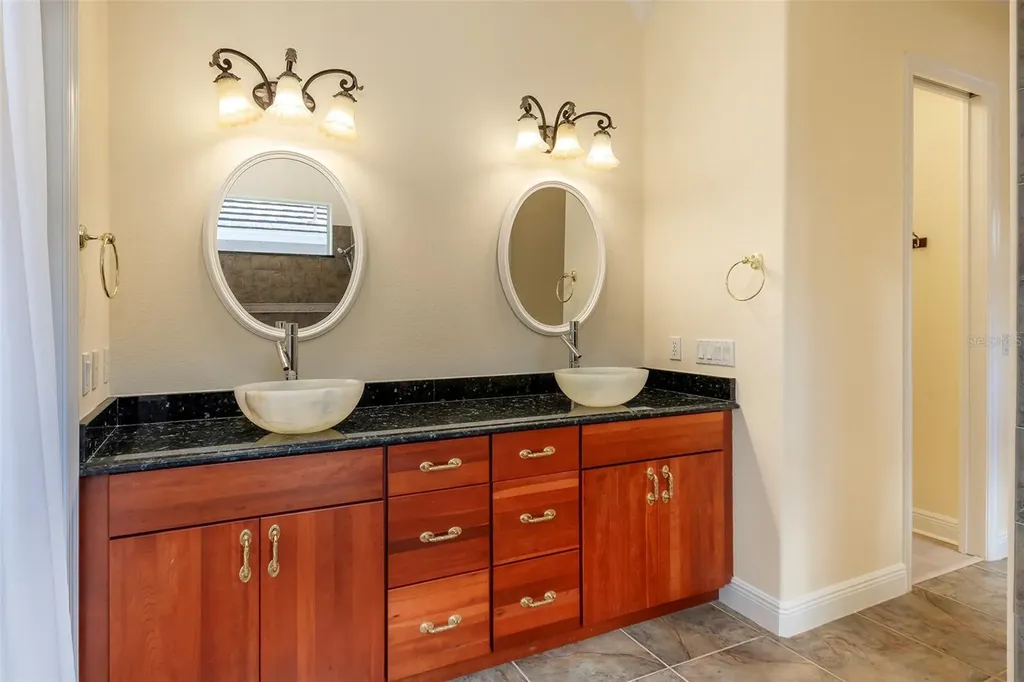 522 Newhall Lane Debary FL 32713