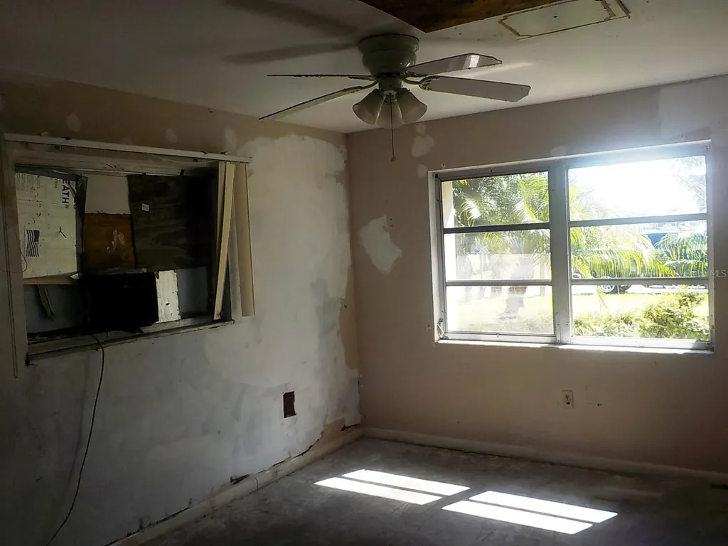 30 Oakland Hills Court Rotonda West FL 33947