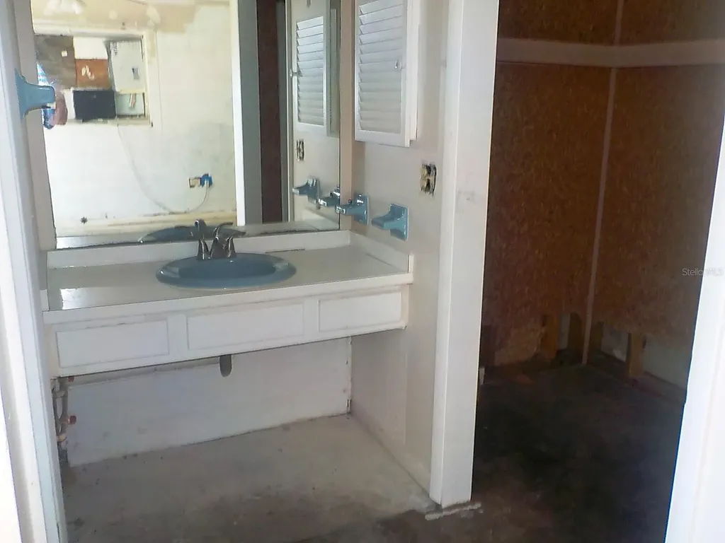 30 Oakland Hills Court Rotonda West FL 33947
