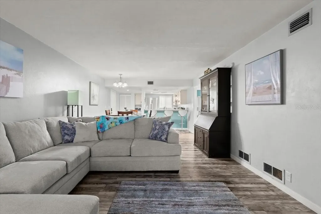 102 Bob White Court Daytona Beach FL 32119
