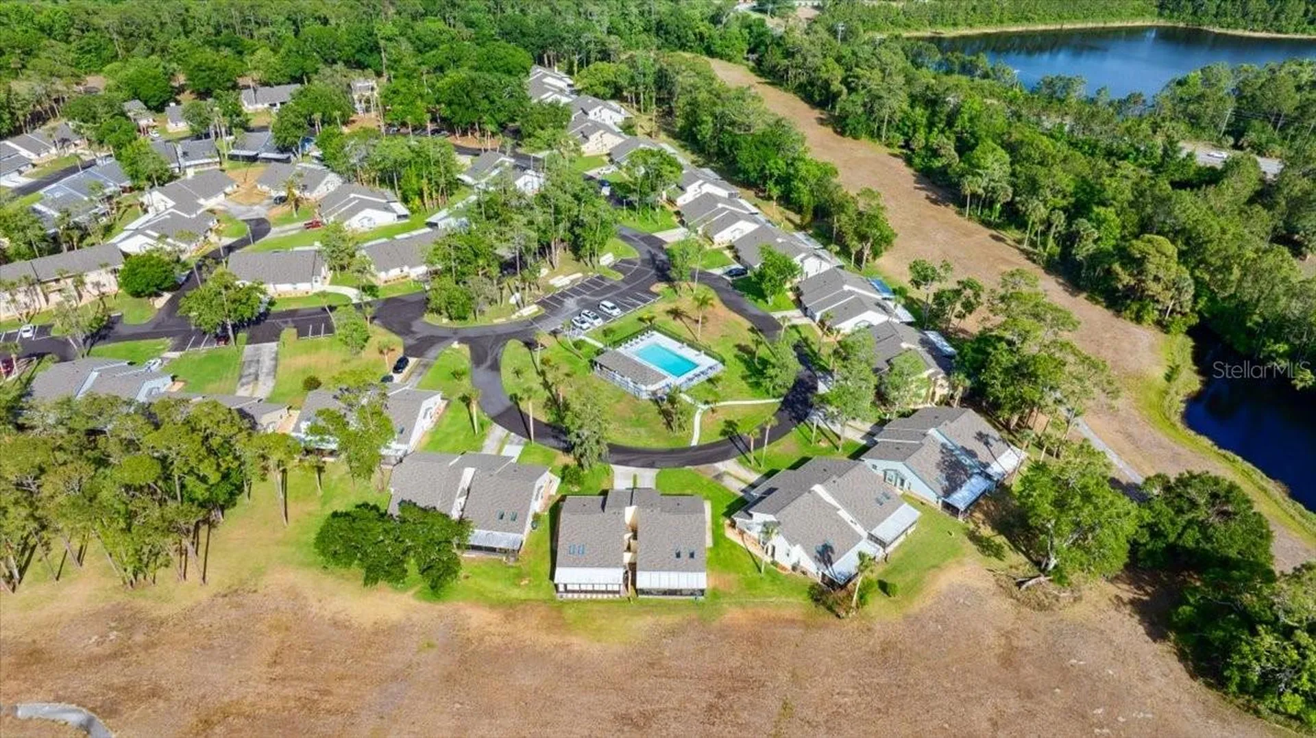 102 Bob White Court Daytona Beach FL 32119