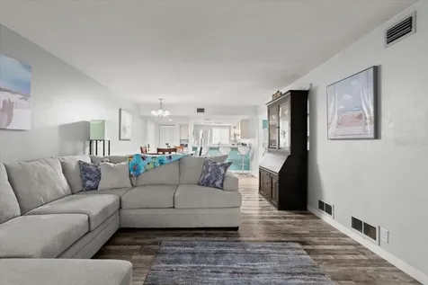 102 Bob White Court Daytona Beach FL 32119
