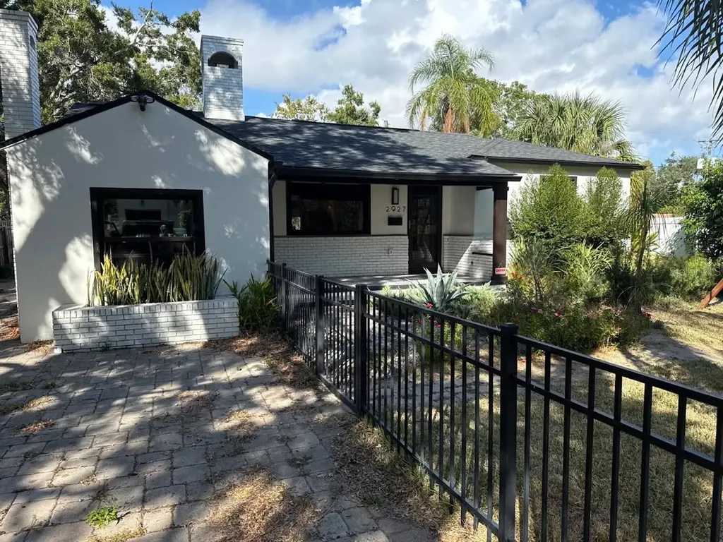 2927 W Alline Avenue Tampa FL 33611