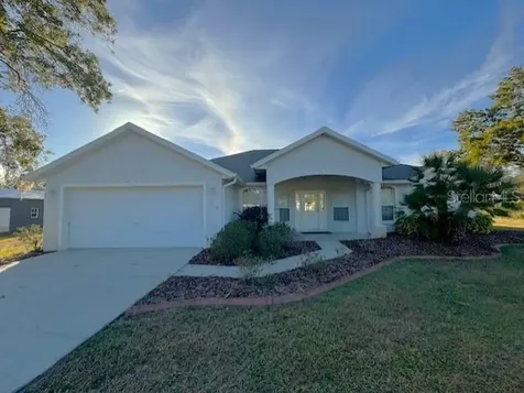 10 Malauka Place Trail Ocklawaha FL 32179