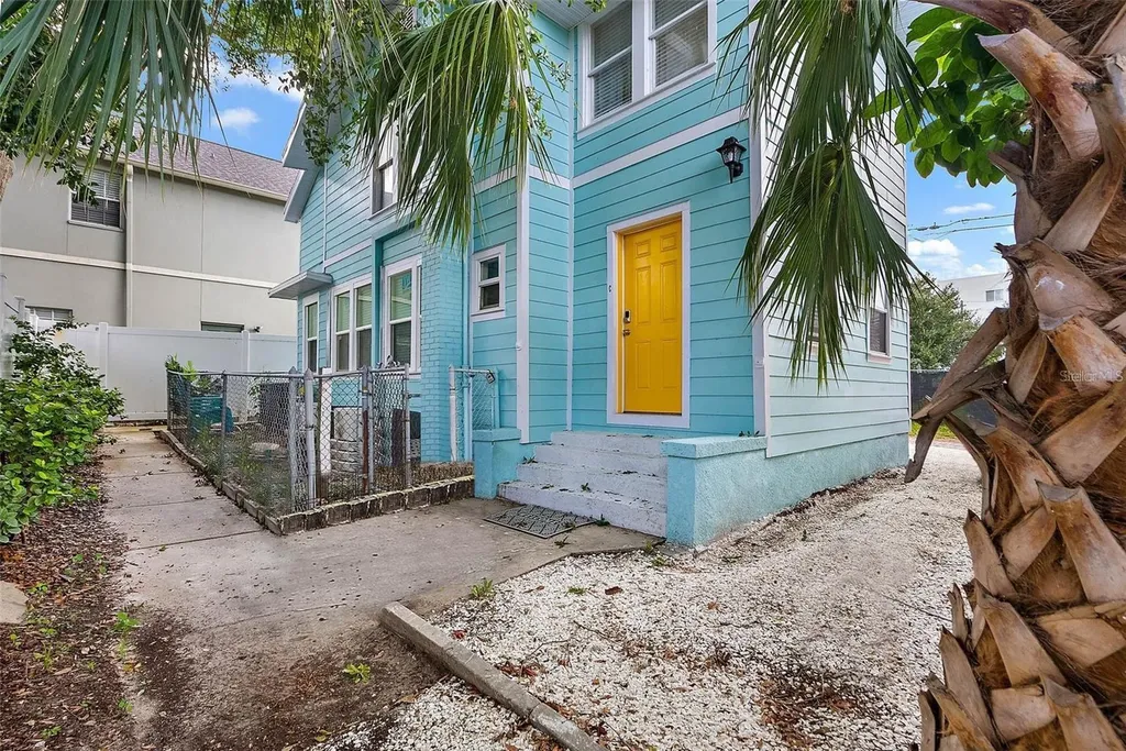 623 Mound Park Way S St Petersburg FL 33701