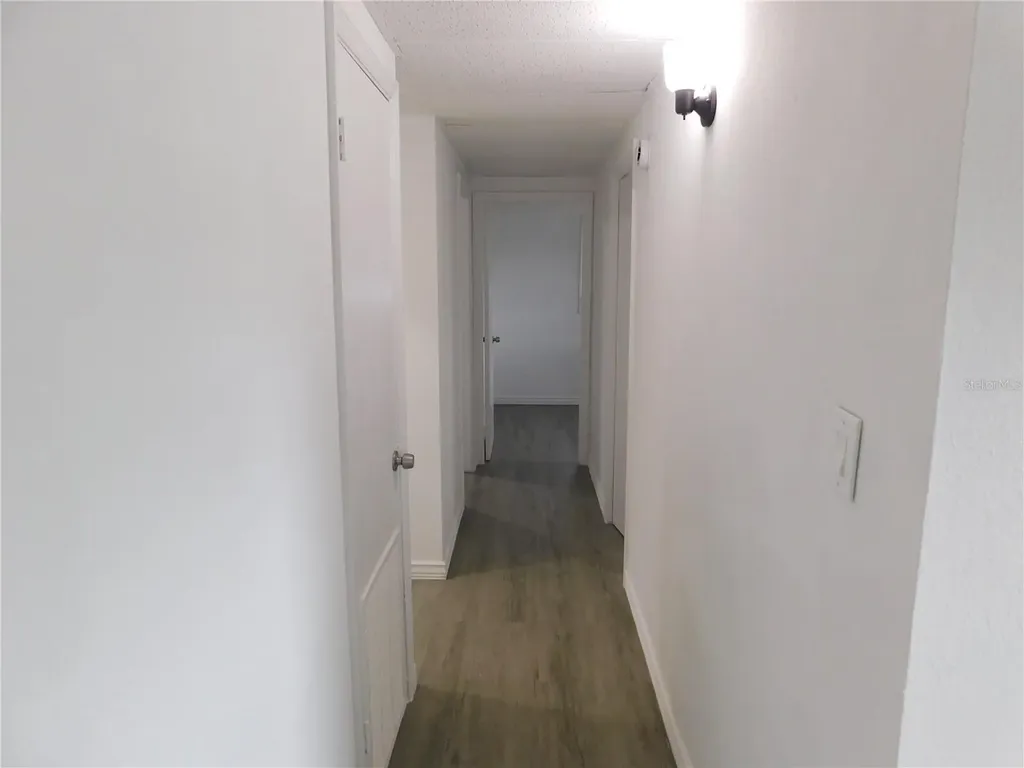 2015 Wishing Well Way Tampa FL 33619