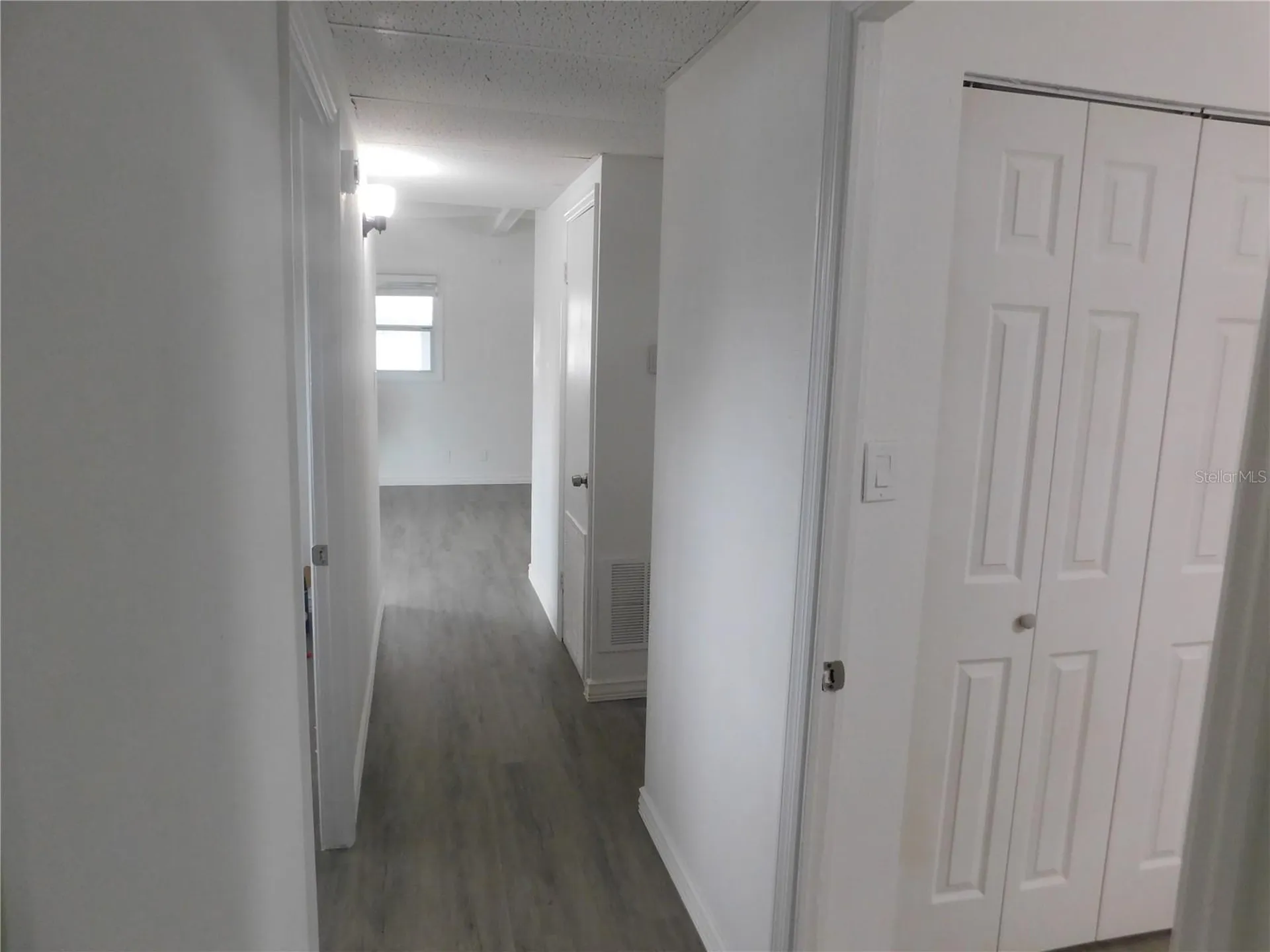2015 Wishing Well Way Tampa FL 33619