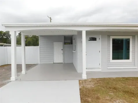 2015 Wishing Well Way Tampa FL 33619