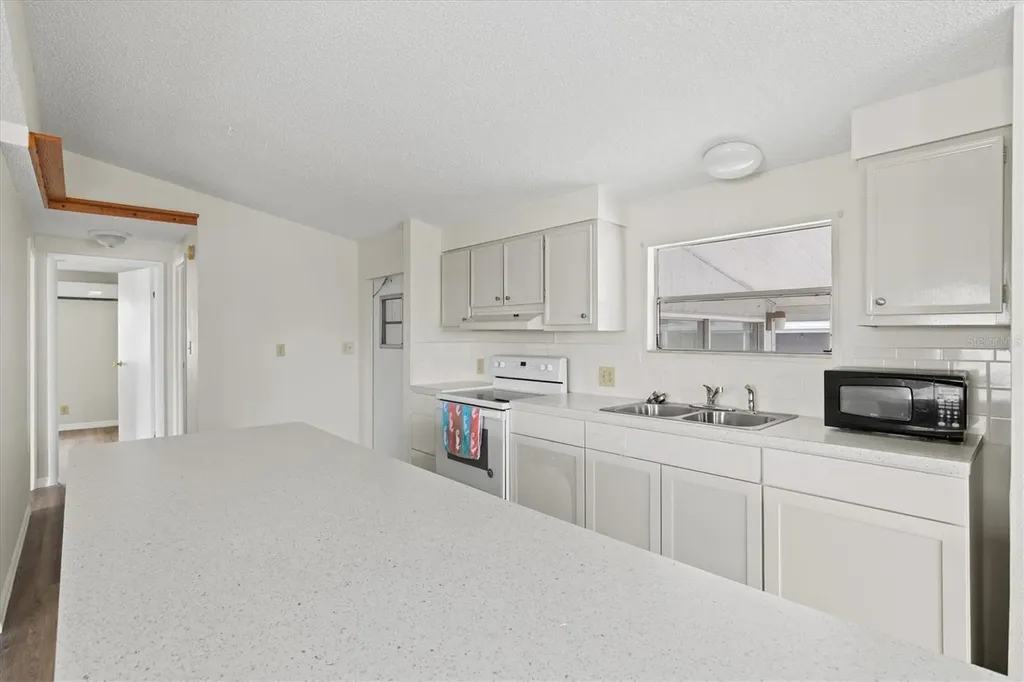 3831 115th Street Court W Bradenton FL 34210