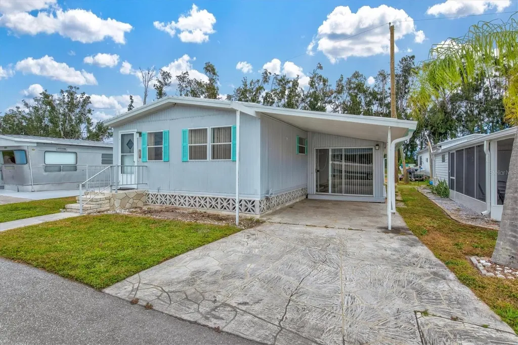 3831 115th Street Court W Bradenton FL 34210