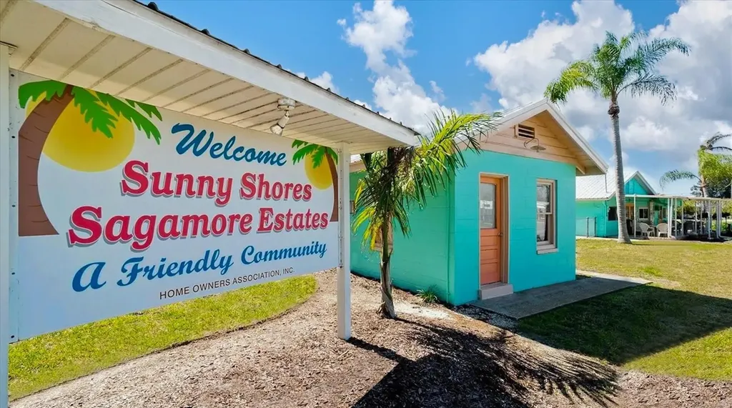 3831 115th Street Court W Bradenton FL 34210