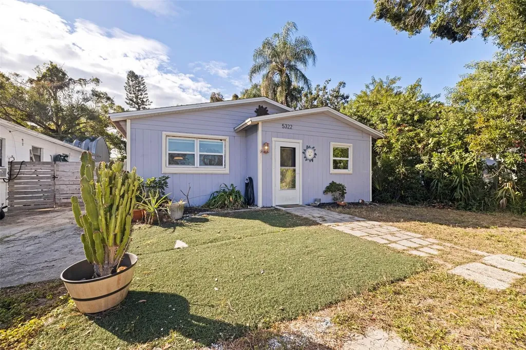 5322 25th Avenue S Gulfport FL 33707