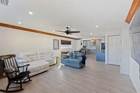 5322 25th Avenue S Gulfport FL 33707