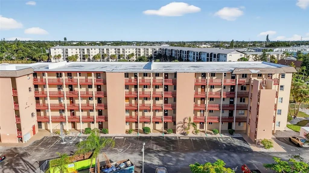 4149 Lake Bayshore Drive Bradenton FL 34205