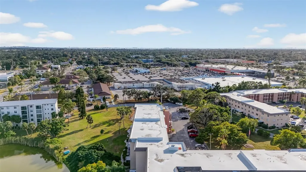 4149 Lake Bayshore Drive Bradenton FL 34205