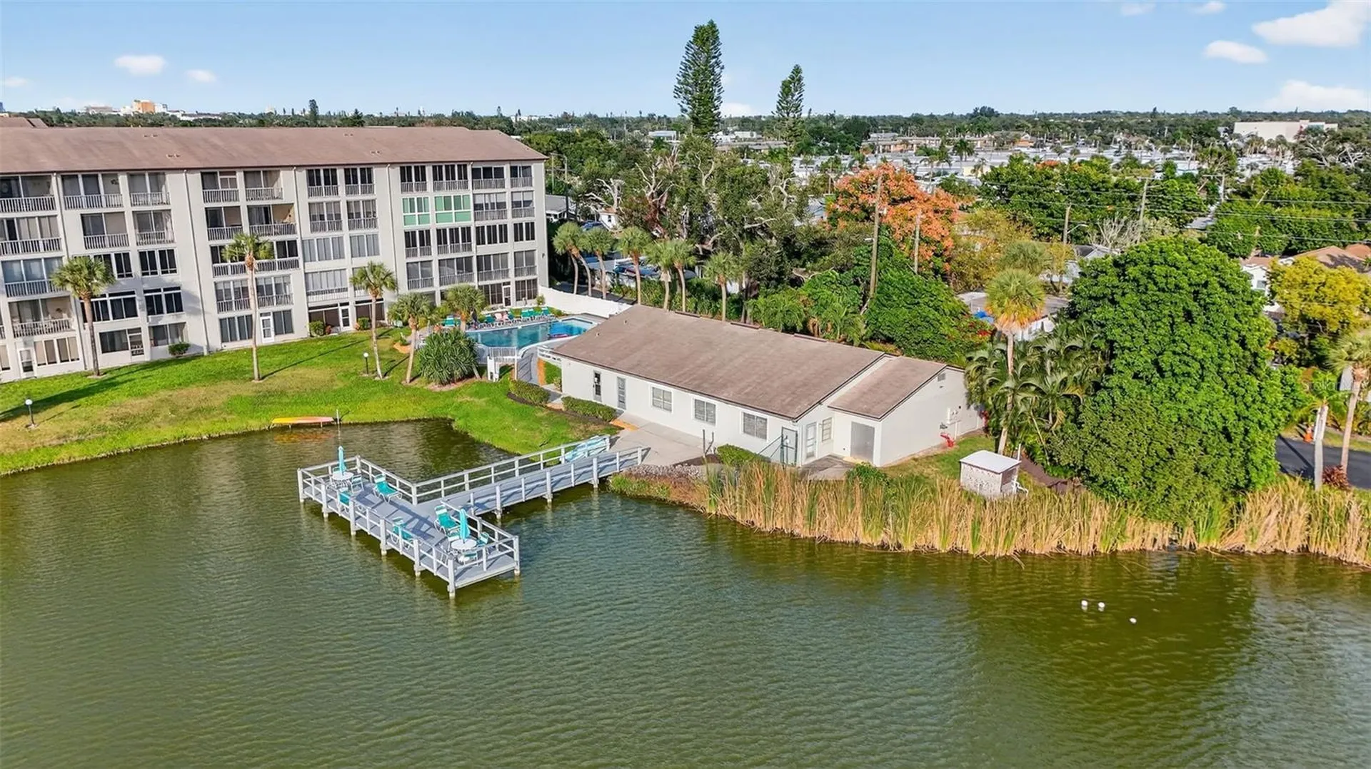4149 Lake Bayshore Drive Bradenton FL 34205