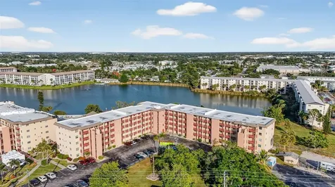 4149 Lake Bayshore Drive Bradenton FL 34205