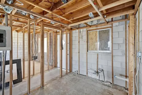 4149 Lake Bayshore Drive Bradenton FL 34205
