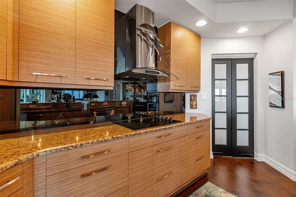 385 N Point Road Osprey FL 34229