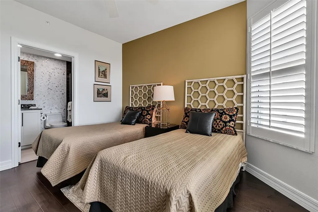 385 N Point Road Osprey FL 34229