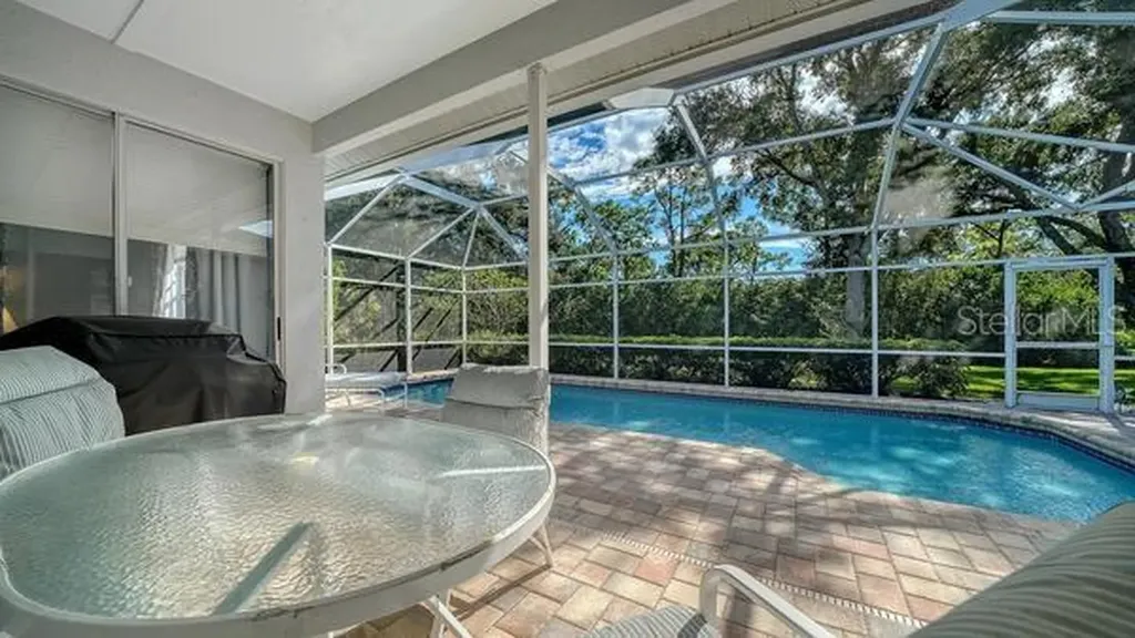 9528 Hawksmoor Lane Sarasota FL 34238