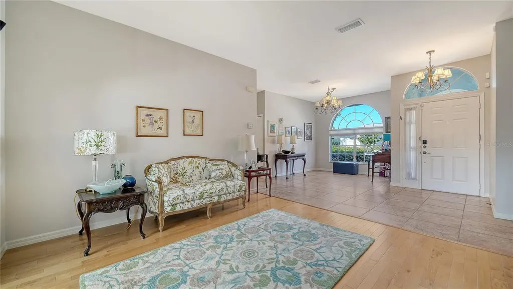 9528 Hawksmoor Lane Sarasota FL 34238
