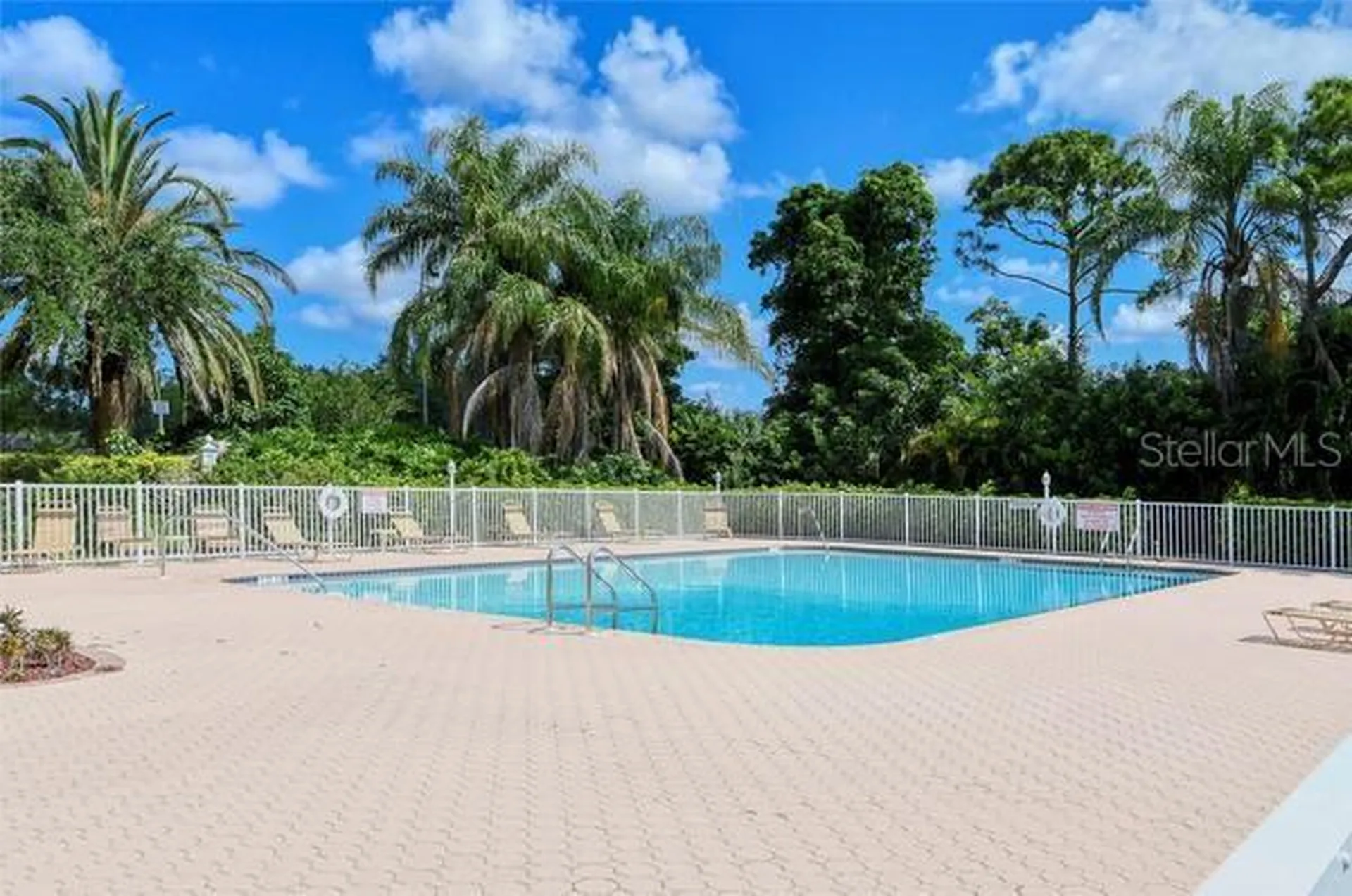9528 Hawksmoor Lane Sarasota FL 34238