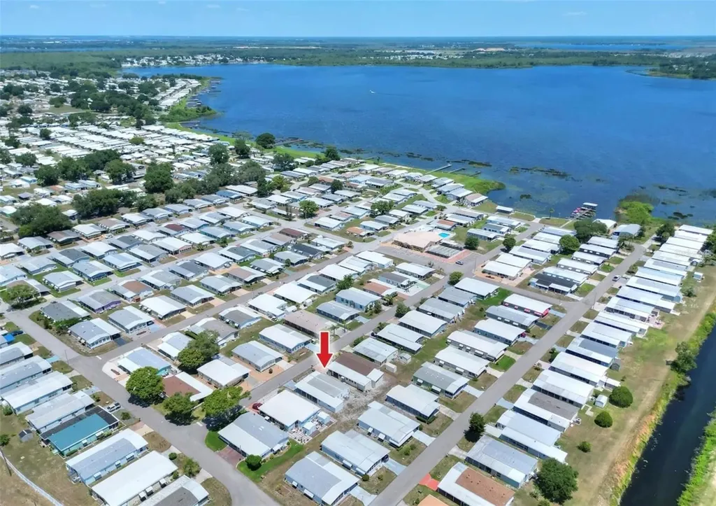 6734 Kensington Drive NE Winter Haven FL 33881