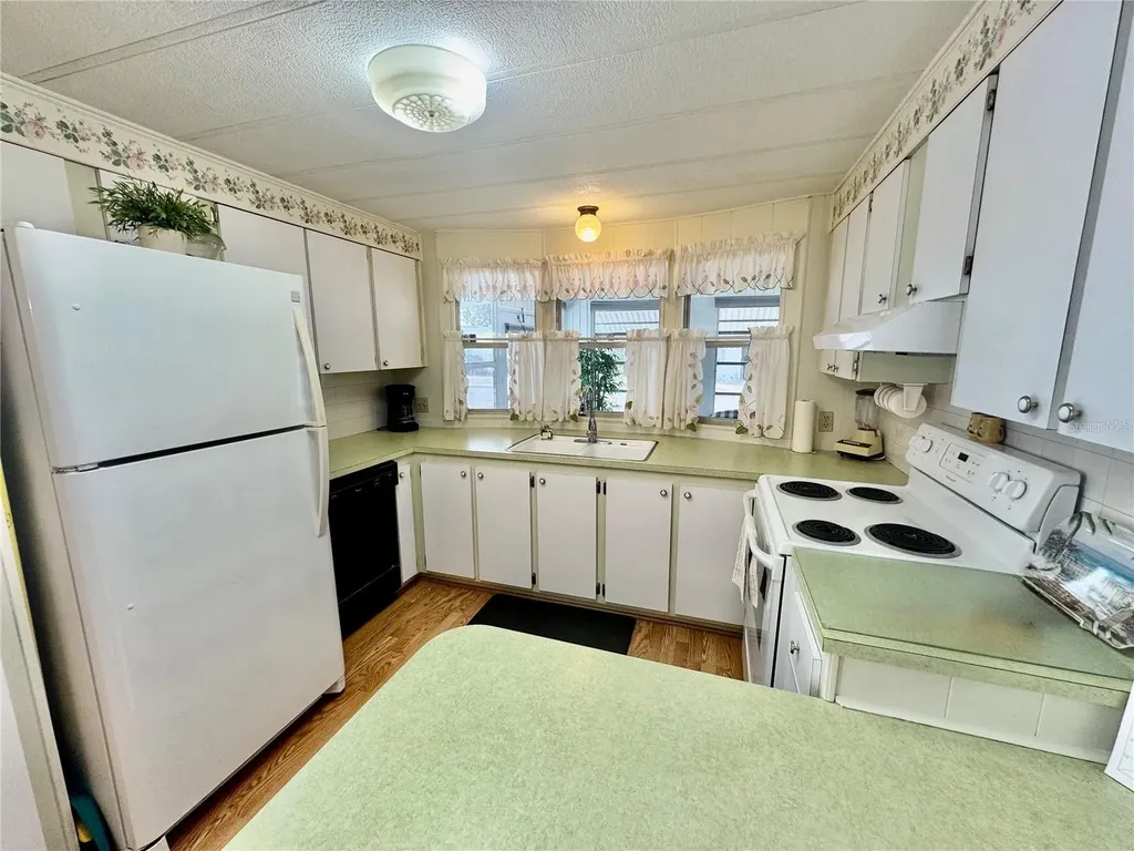 6734 Kensington Drive NE Winter Haven FL 33881