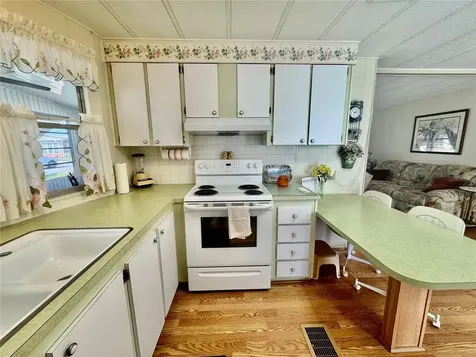 6734 Kensington Drive NE Winter Haven FL 33881
