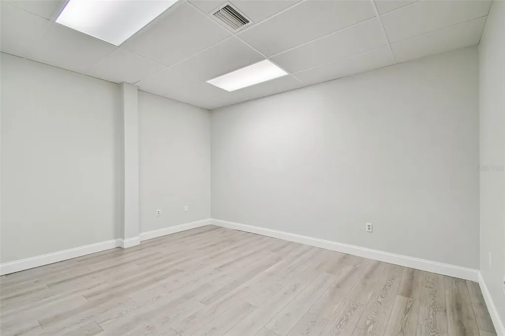 5404 Hoover Boulevard Tampa FL 33634
