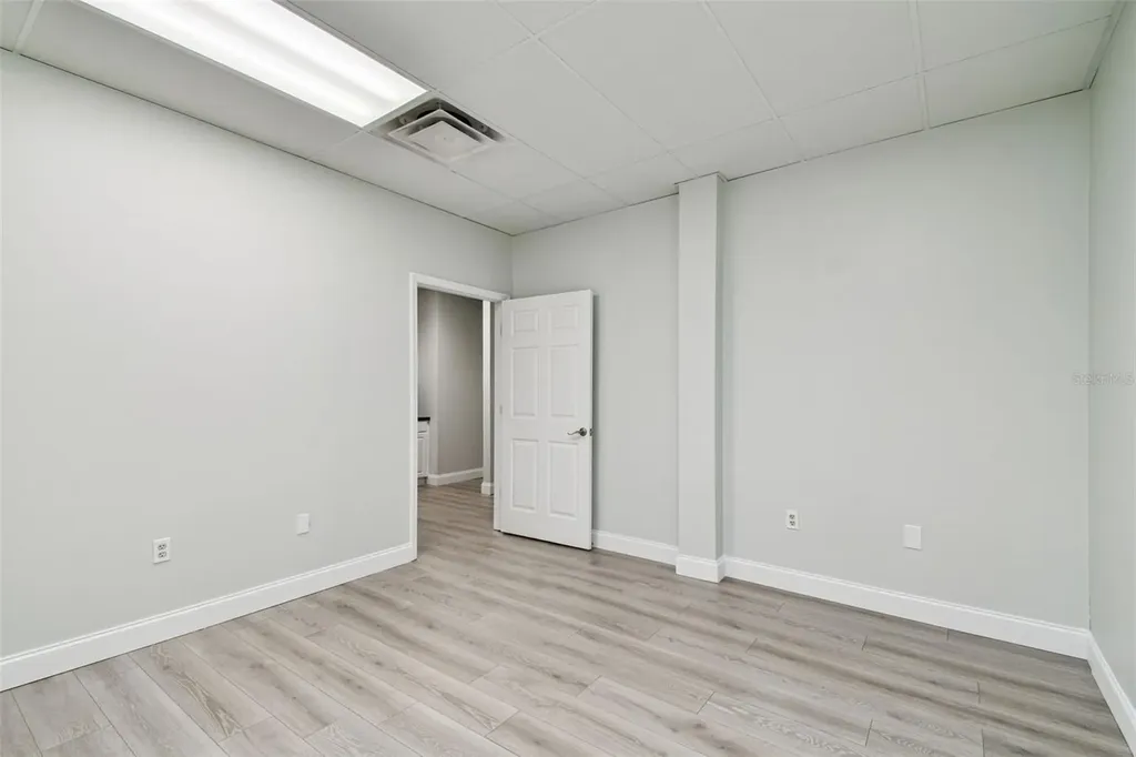 5404 Hoover Boulevard Tampa FL 33634