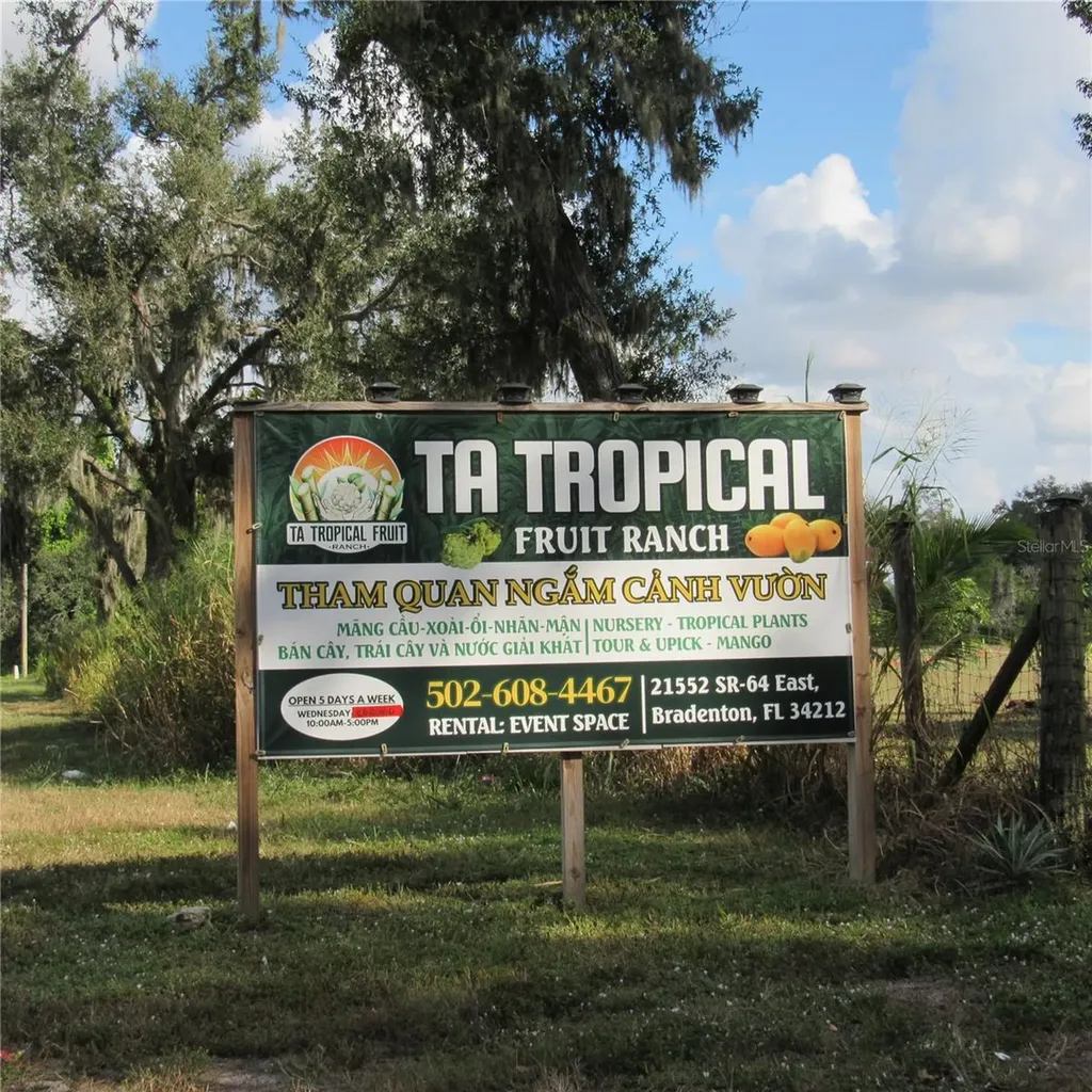 21552 E State Road 64 Bradenton FL 34212