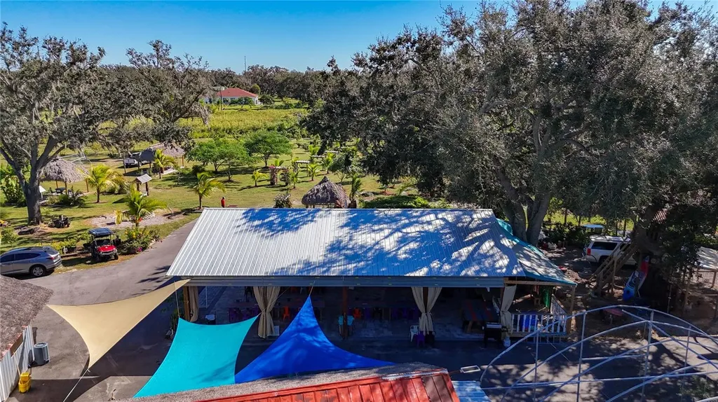 21552 E State Road 64 Bradenton FL 34212
