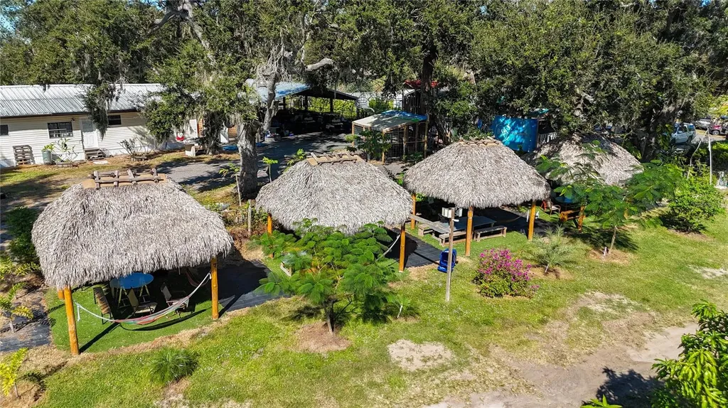 21552 E State Road 64 Bradenton FL 34212
