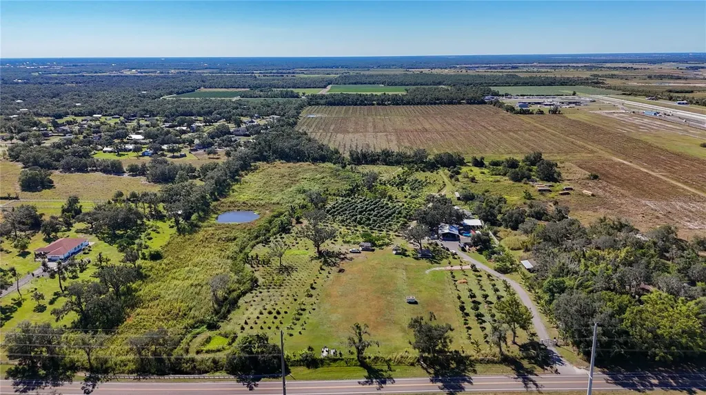 21552 E State Road 64 Bradenton FL 34212