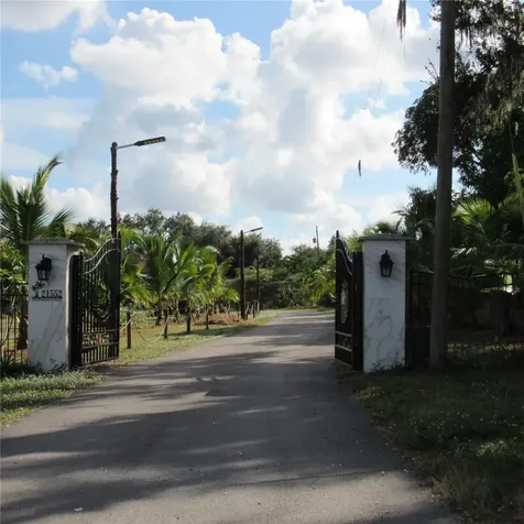 21552 E State Road 64 Bradenton FL 34212