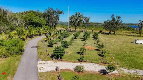 21552 E State Road 64 Bradenton FL 34212