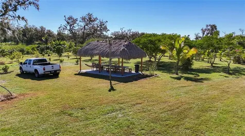21552 E State Road 64 Bradenton FL 34212