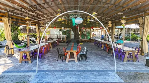 21552 E State Road 64 Bradenton FL 34212