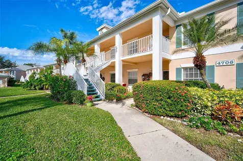 4706 Sand Trap Street Circle E Bradenton FL 34203