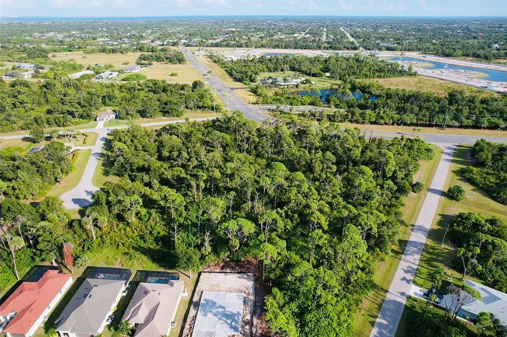 102 Antilla Drive Rotonda West FL 33947