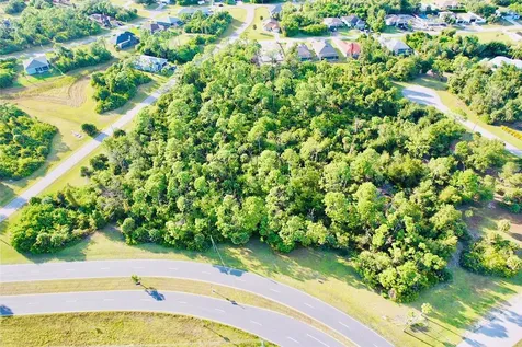 102 Antilla Drive Rotonda West FL 33947
